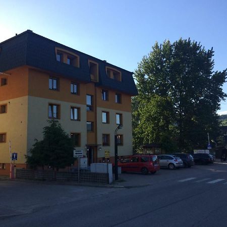 Beska Apartamento Bešeňová Exterior foto
