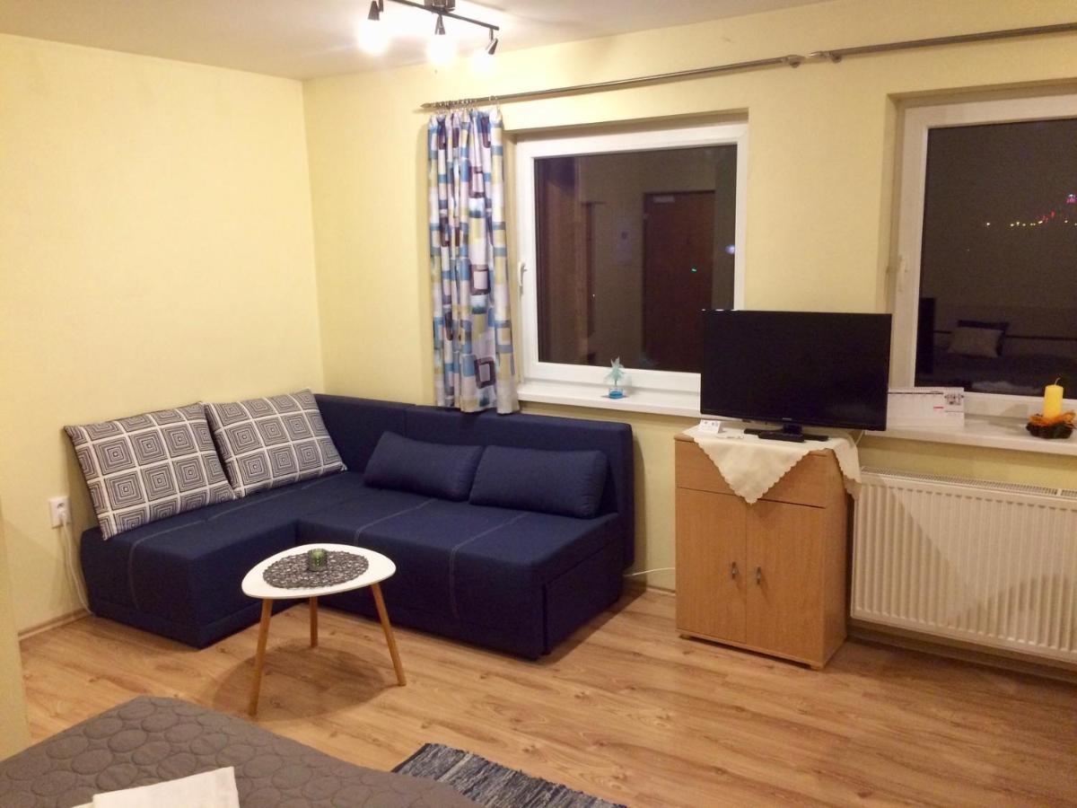Beska Apartamento Bešeňová Exterior foto