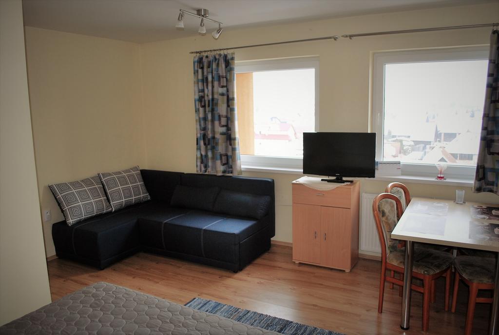 Beska Apartamento Bešeňová Exterior foto