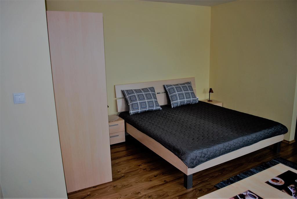 Beska Apartamento Bešeňová Exterior foto