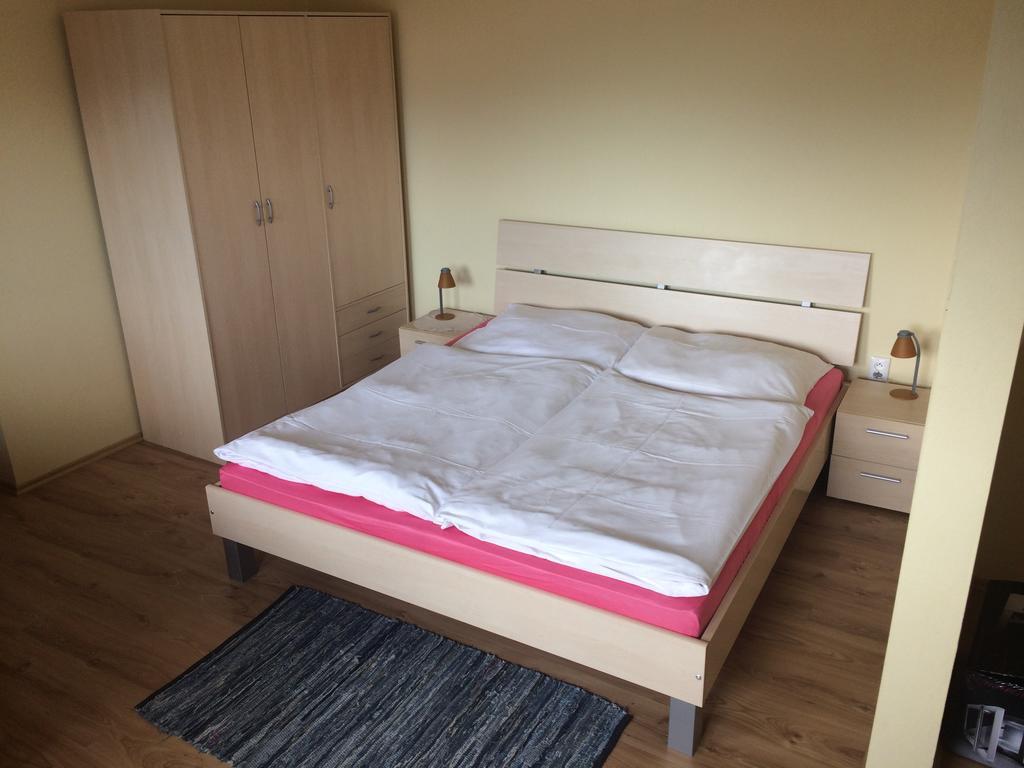 Beska Apartamento Bešeňová Exterior foto