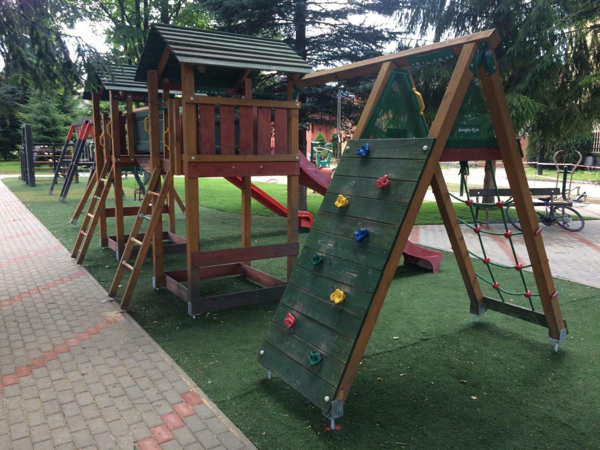 Beska Apartamento Bešeňová Exterior foto
