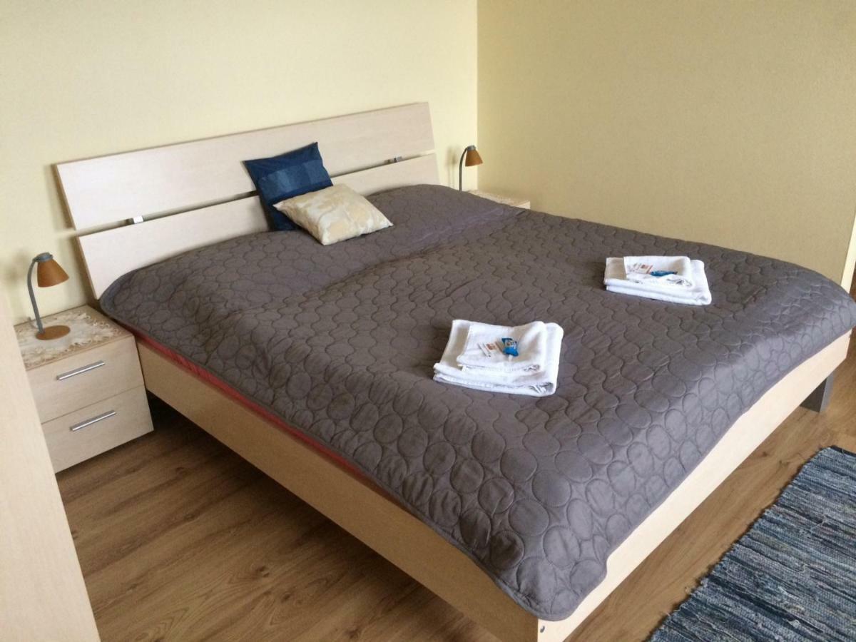 Beska Apartamento Bešeňová Exterior foto