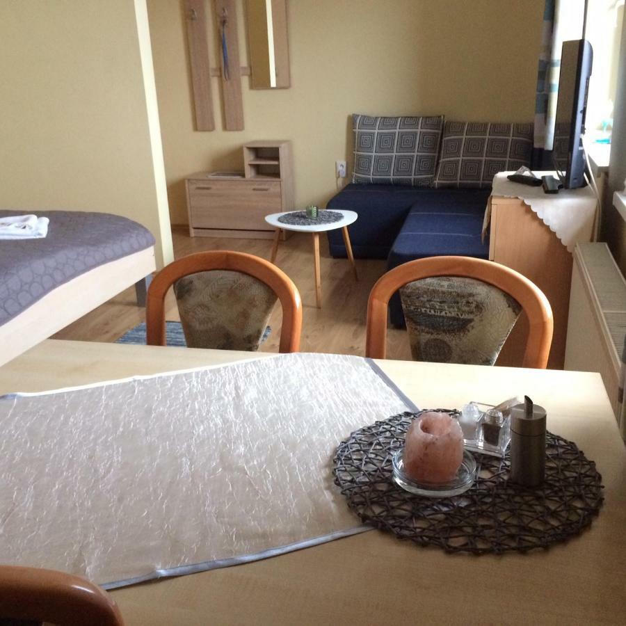 Beska Apartamento Bešeňová Exterior foto